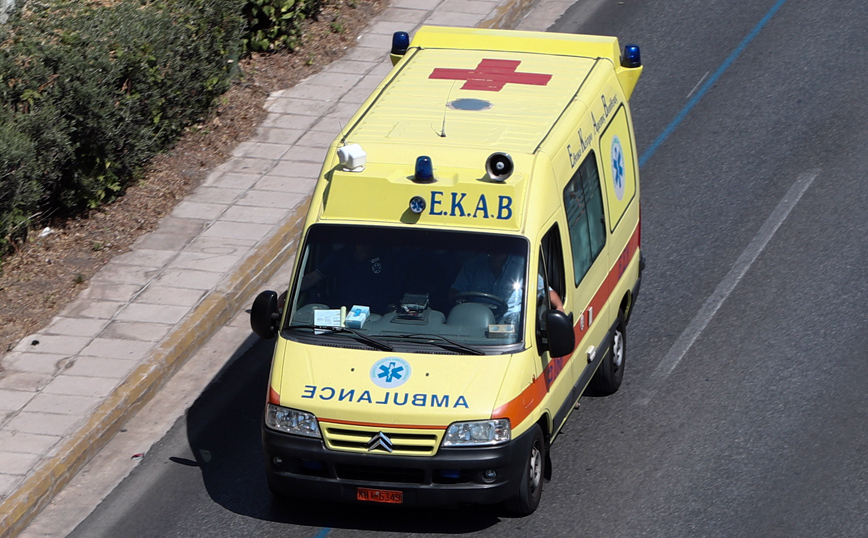 Οδηγός παρέσυρε 11χρονη στη Σύρο &#8211; Στο νοσοκομείο μεταφέρθηκε άμεσα το παιδί